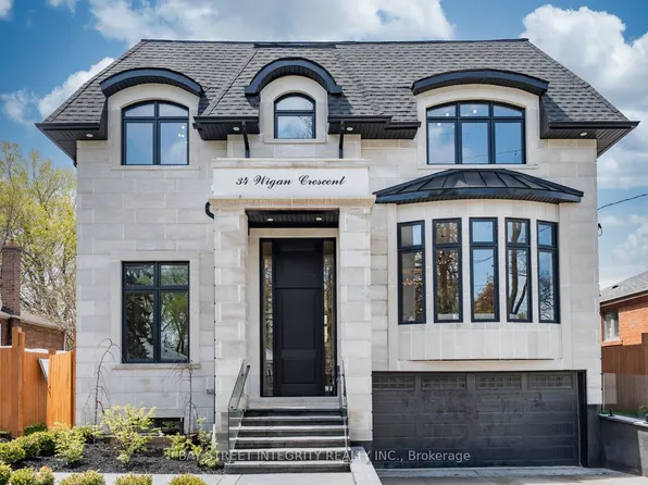 34 Wigan Cres, Toronto, ON M3H 3A4