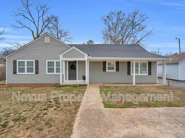 713 N Lakeshore Dr, Carrollton, GA 30117