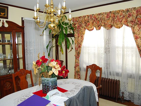 3rd image of 102 Whittingham Pl