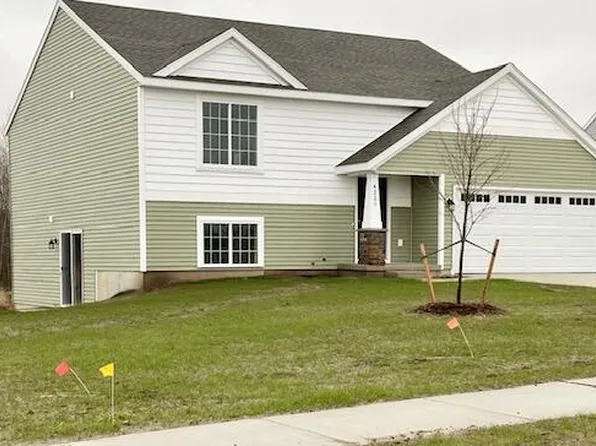 4268 Butternut Dr, Wayland, MI 49348