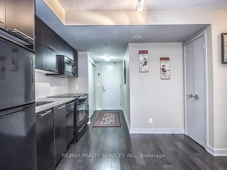 21 Nelson St #226 — Photo 8