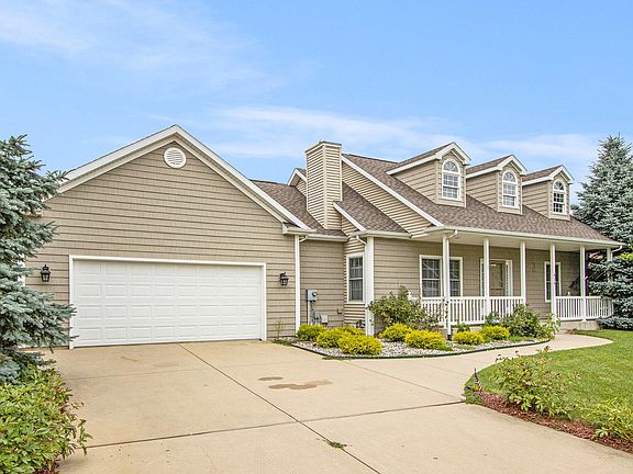 4th image of 615 Autumns Way Blvd