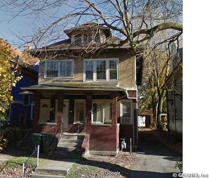2nd image of 486 Alexander St