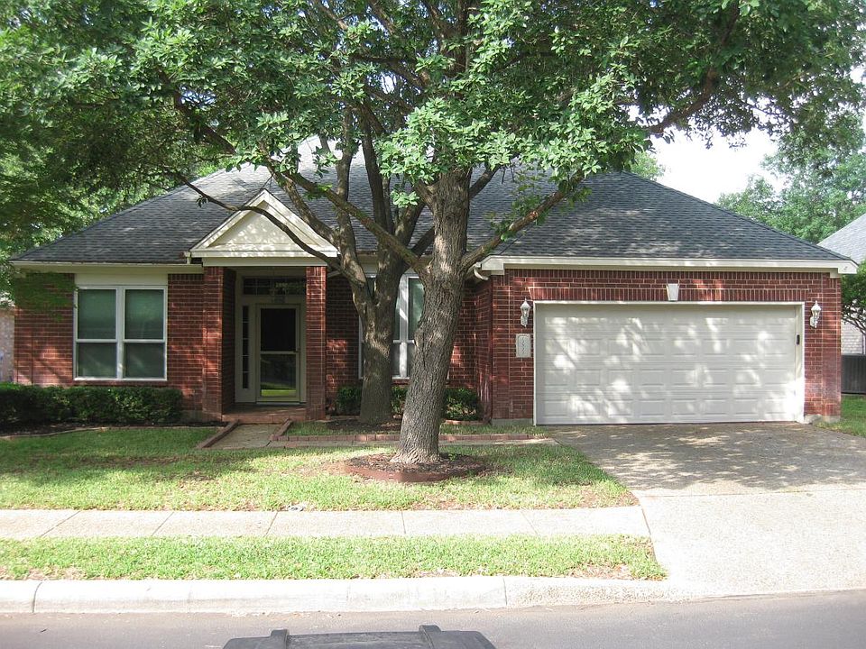 1st image of 13511 Voelcker Ranch Dr
