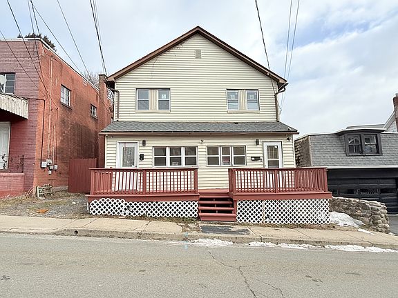 2nd image of 210 Center Ave