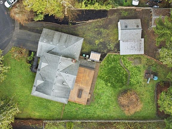5th image of 1550 Heather Ct
