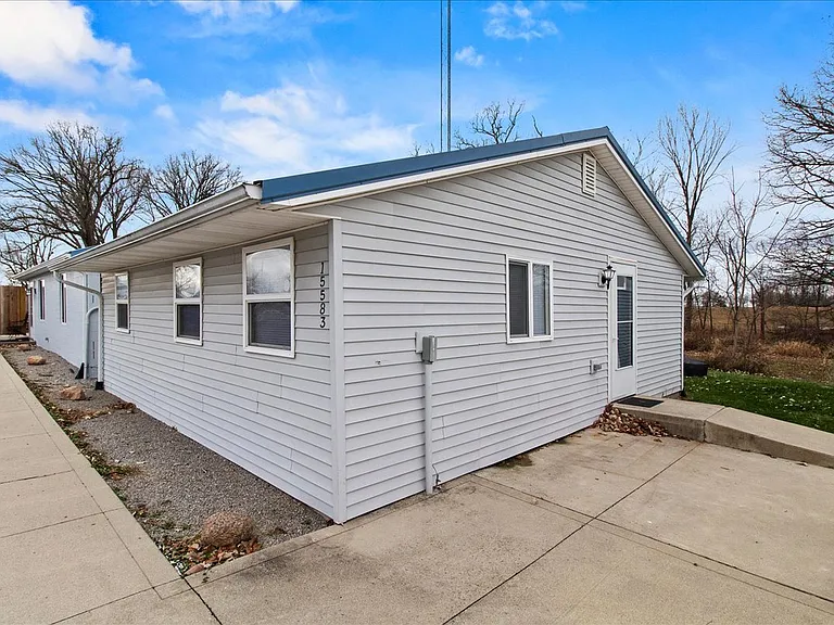 15583 N State Route 235 — Photo 10