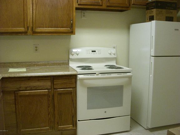 3rd image of 85 Debarry Ave APT 2022