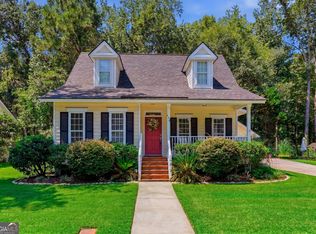 105 Cottage Ct, Richmond Hill, GA 31324
