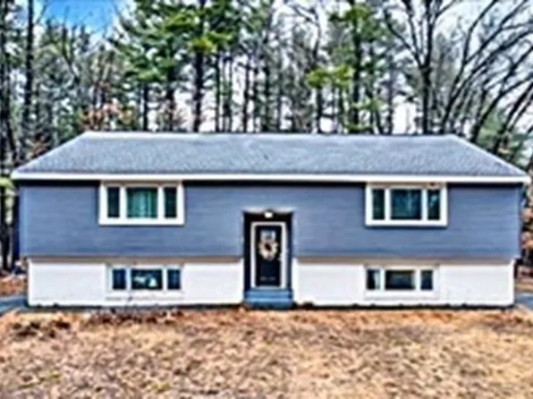17 Patricia Dr, Tyngsboro, MA 01879