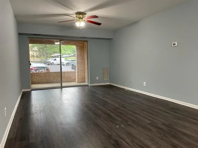 5922 Cove Landing Rd #201 — Photo 3