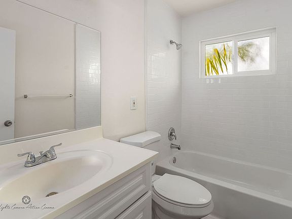 5th image of 4229-4317 Columbus St #4317-C