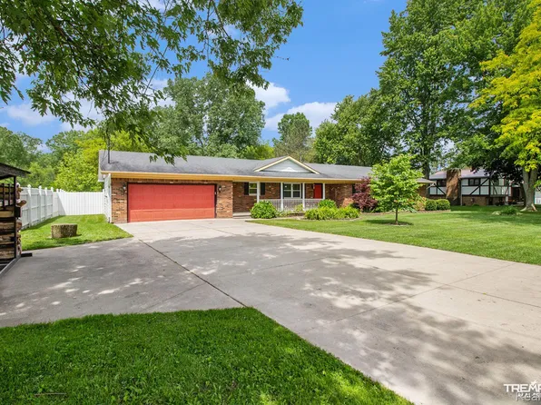 7469 N Elms Rd, Flushing, MI 48433