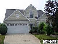 2nd image of 125 Aylesbury Ln