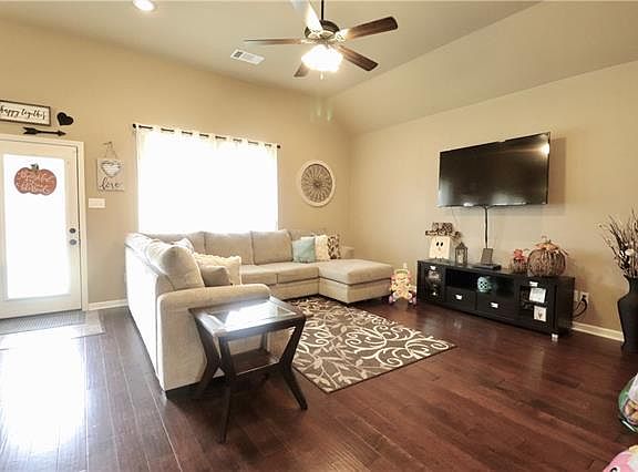 5th image of 2628 Seagull Dr
