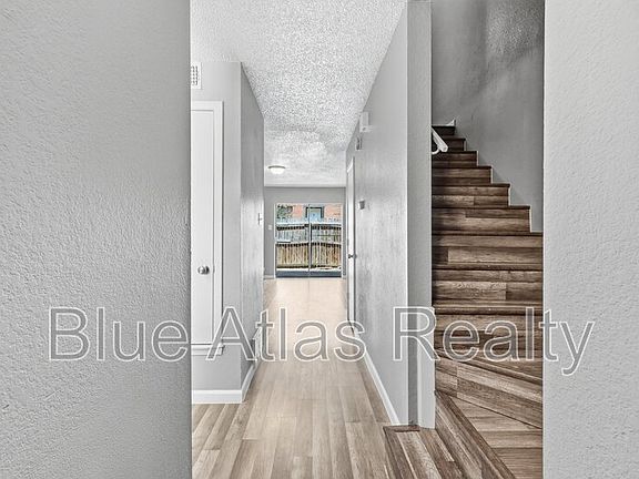 4th image of 8108 Foxfire Ln #B