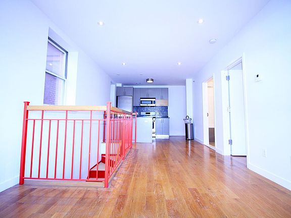 5th image of 94 Grand Ave APT 1L