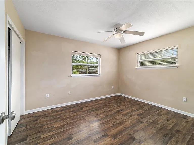 2936 SE 13th St — Photo 36