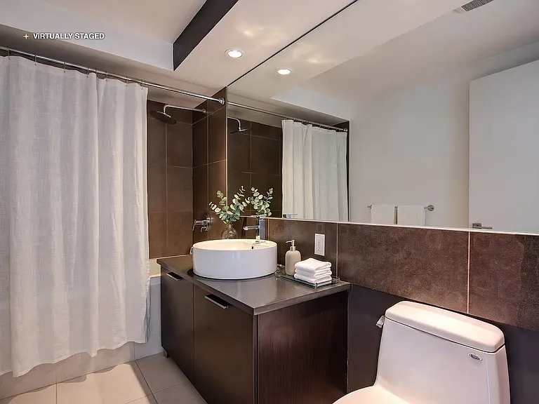 27 Quincy St #3D — Photo 10