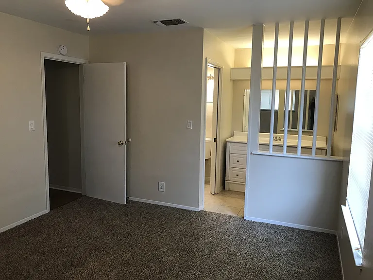 5874 Castle Run — Photo 18
