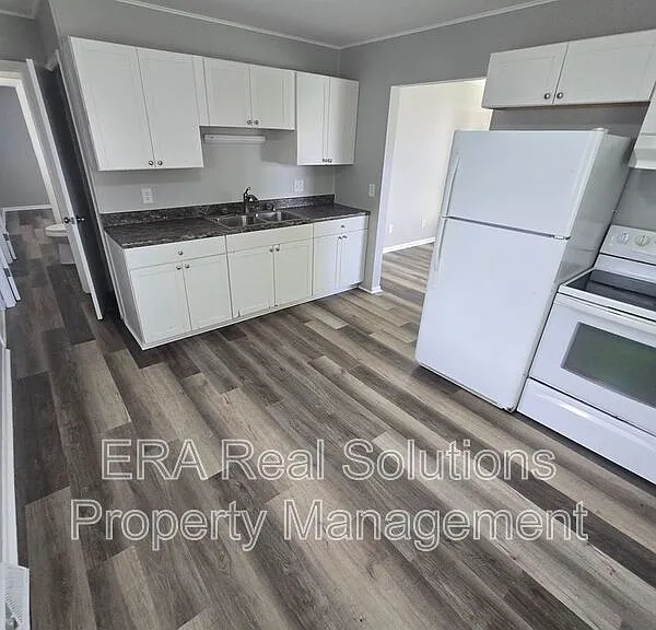 849 Byron Ave — Photo 7
