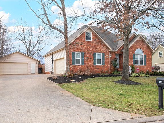 3rd image of 1323 D Ann Dr