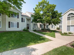 1471 Covington Ct, Saint Charles, IL 60174