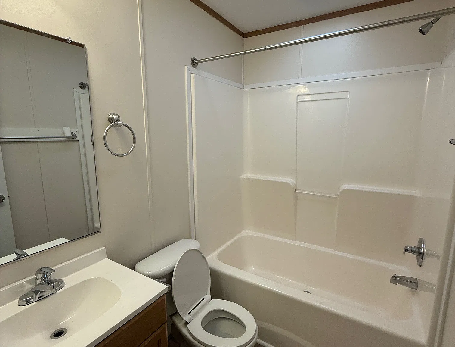 2 bed, 840 sqft, $1,635 — Photo 4