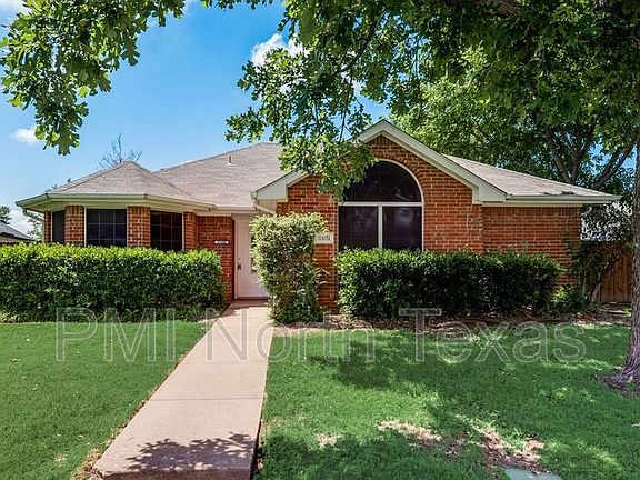 2nd image of 8101 Hyde Park Dr