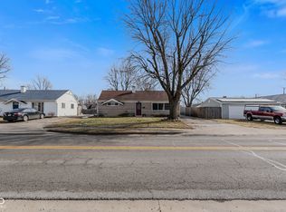587 N Meridian St, Greenwood, IN 46143