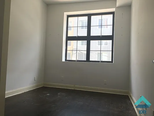 Rented by EXR | media 15