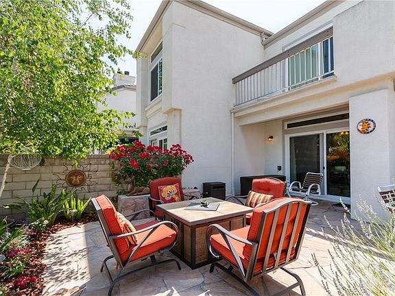 4th image of 24614 Brighton Dr Unit A