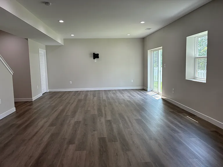 2062 Whithorn Hl — Photo 24