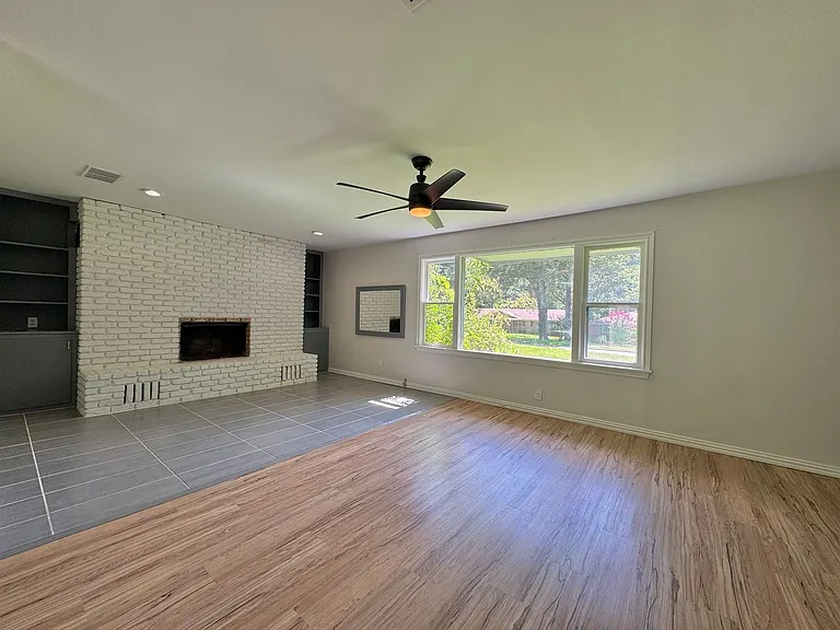 3901 Wood St — Photo 11