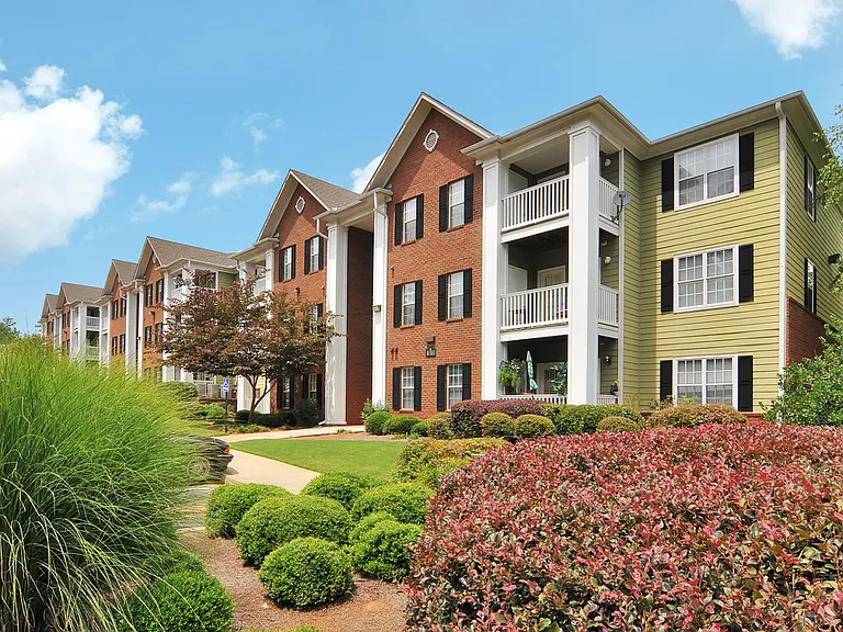 Magnolia Village Apartments — Photo 4