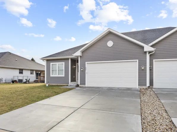 207 Julie Ln, Hampshire, IL 60140