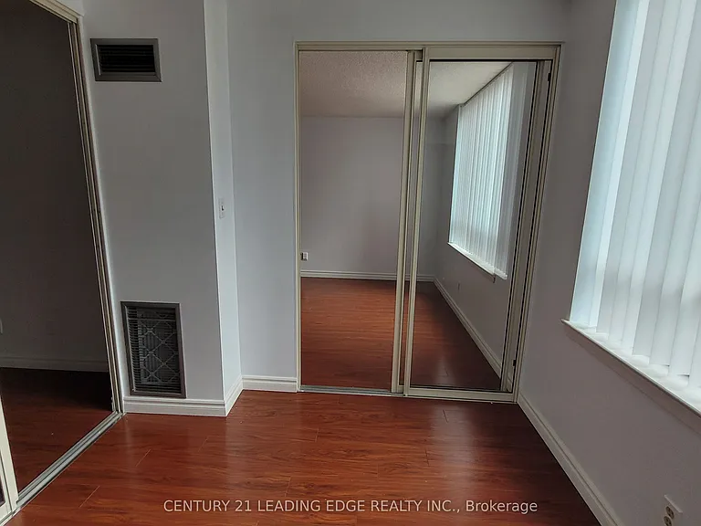 633 Bay St #1512 — Photo 10