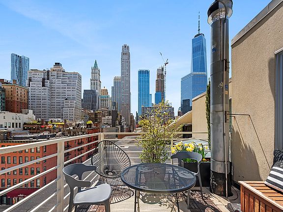 4th image of 52 Thomas St Penthouse B