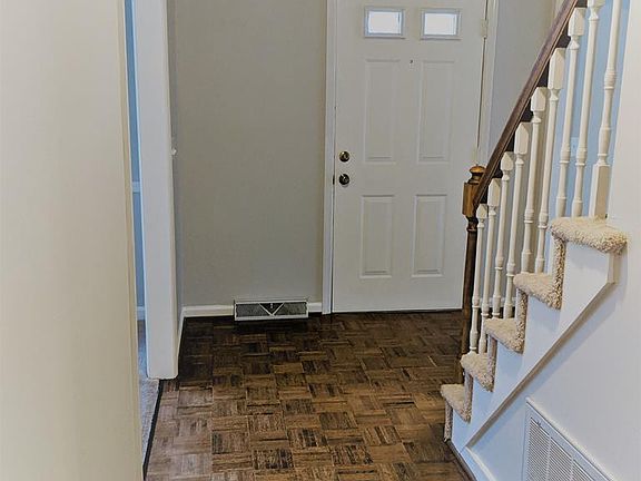 2nd image of 1058 Kismet Dr