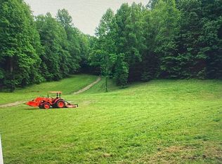 2780 Sandhill Rd, Irvine, KY 40336