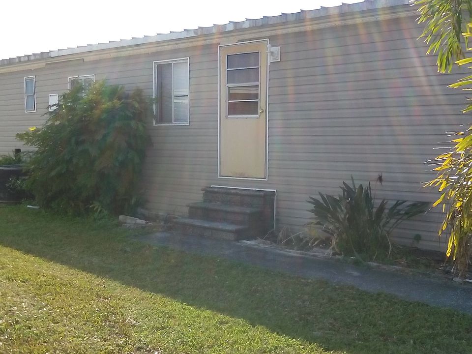 1st image of 1424 Autumn Dr
