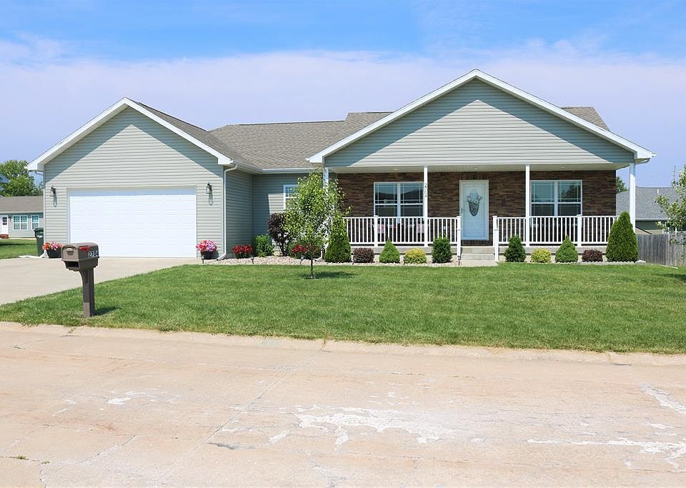 1st image of 2704 Weatherbrooke Dr