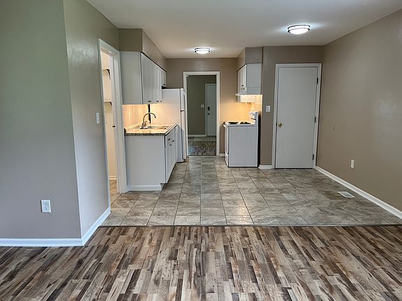 5th image of 3145 Silver Rock Dr #3145