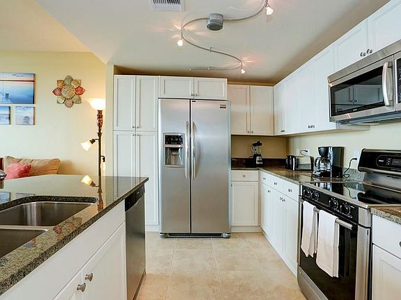 5th image of 801 E Beach Dr Unit Bc2212