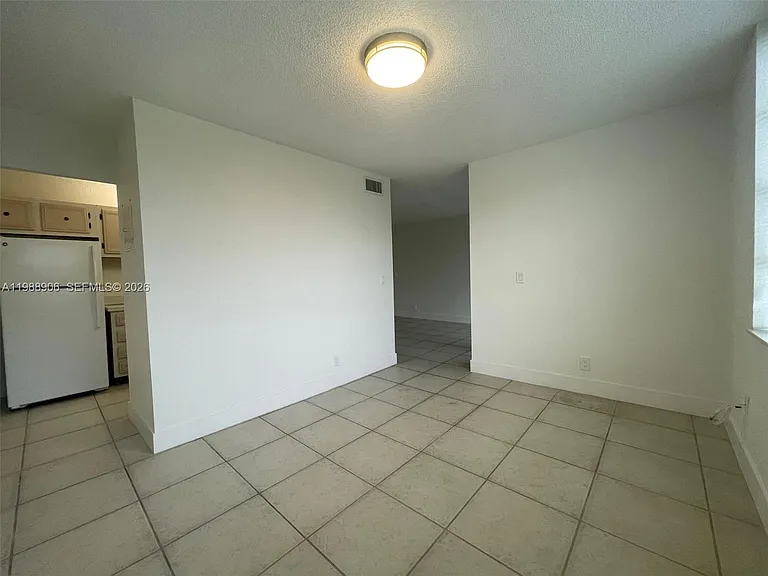 9441 Live Oak Pl #209 — Photo 8