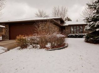 7801 Barclay Rd, Darien, IL 60561