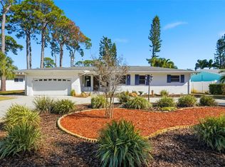 1302 Robin Rd S, Saint Petersburg, FL 33707