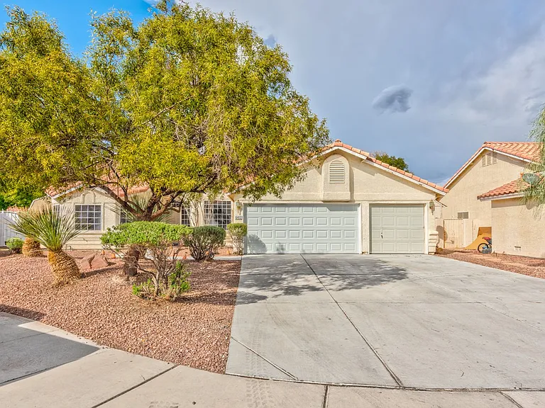 6412 Blacklion Ct — Photo 11