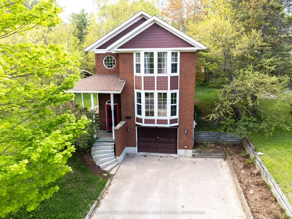 21 Birchwood Dr, Sundridge, ON P0A 1Z0