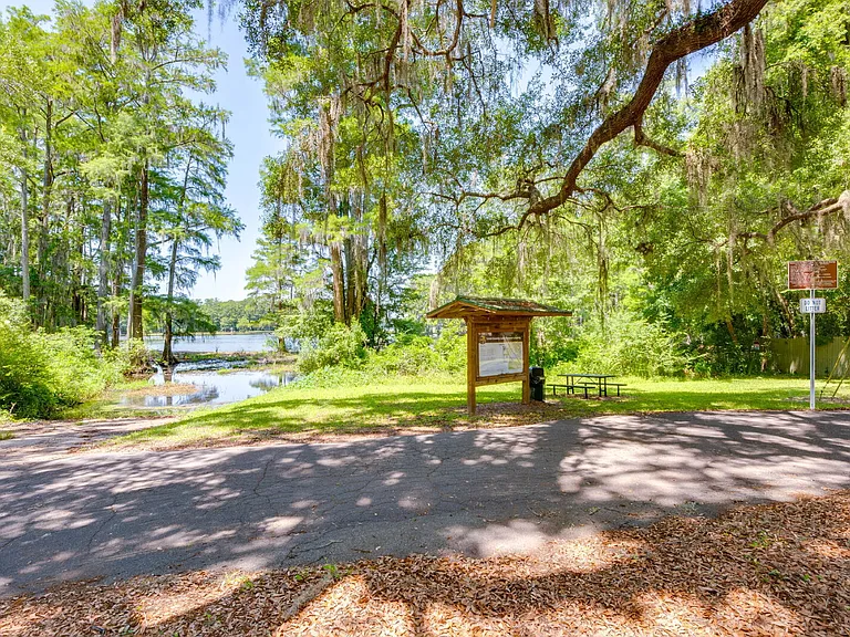 1011 Munson Landing Rd — Photo 26